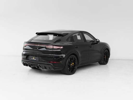 PORSCHE-CAYENNE-2022