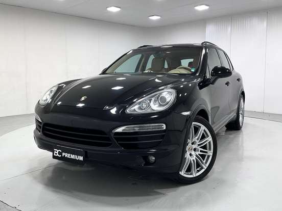 PORSCHE-CAYENNE-2012