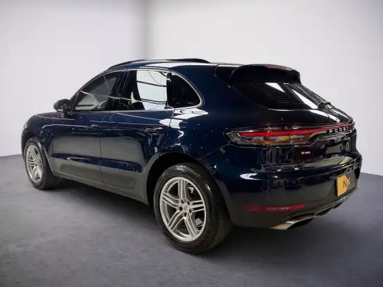 PORSCHE-MACAN-2020