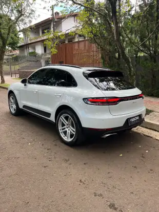 PORSCHE-MACAN-2020