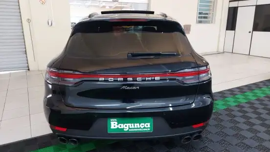 PORSCHE-MACAN-2021