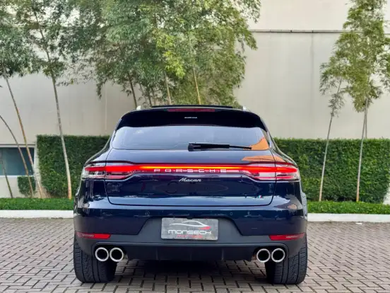 PORSCHE-MACAN-2021