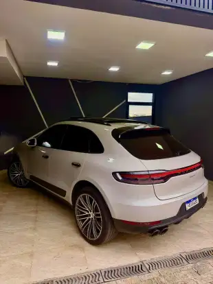PORSCHE-MACAN-2021