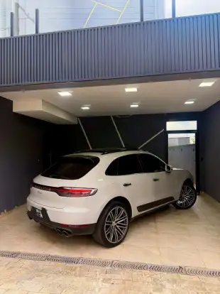 PORSCHE-MACAN-2021