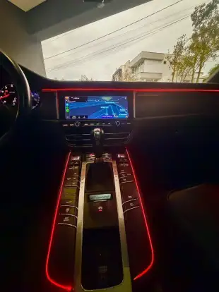 PORSCHE-MACAN-2021