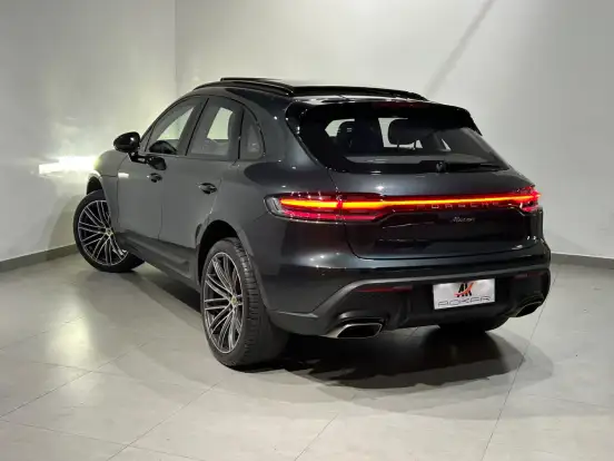 PORSCHE-MACAN-2022