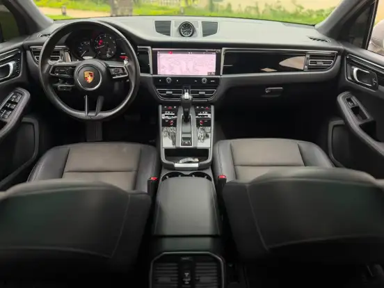 PORSCHE-MACAN-2022