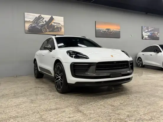 PORSCHE-MACAN-2025