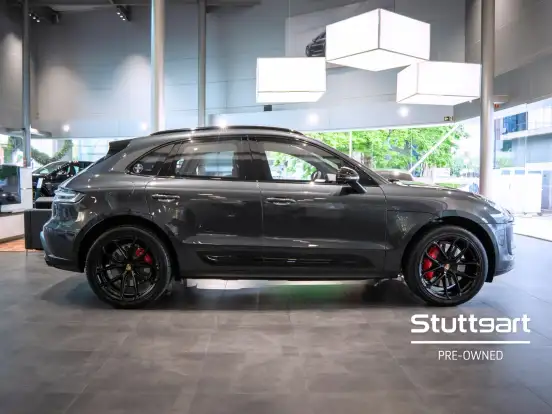 PORSCHE-MACAN-2023