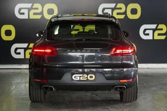 PORSCHE-MACAN-2018