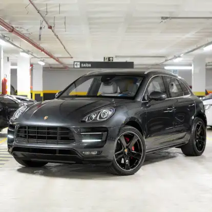 PORSCHE-MACAN-2016