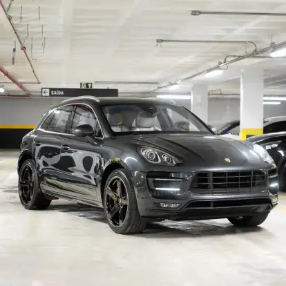 PORSCHE-MACAN-2016