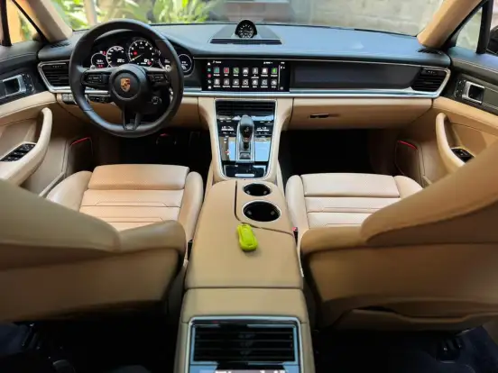 PORSCHE-PANAMERA-2023