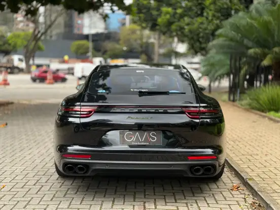PORSCHE-PANAMERA-2020