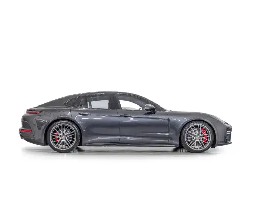 PORSCHE-PANAMERA-2025