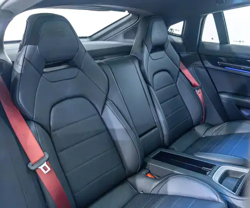 PORSCHE-PANAMERA-2025