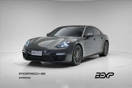 PORSCHE-PANAMERA-2023