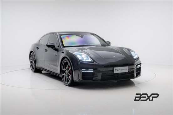 PORSCHE-PANAMERA-2025