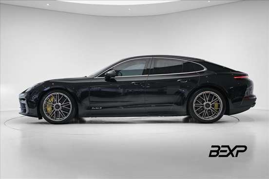 PORSCHE-PANAMERA-2025