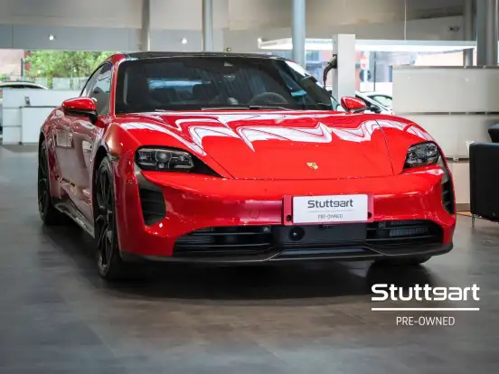 PORSCHE-TAYCAN-2023