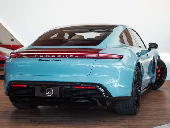 PORSCHE-TAYCAN-TURBO ELÉTRICO PORSCHE-TAYCAN-2020