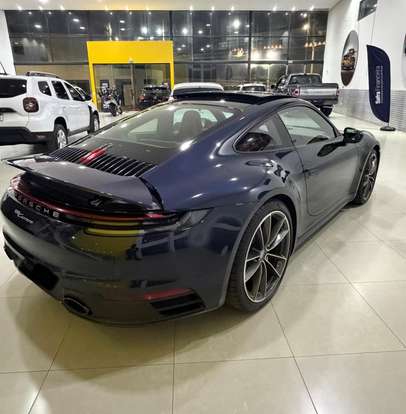 PORSCHE-911-2021