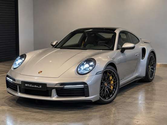 PORSCHE-911-2021
