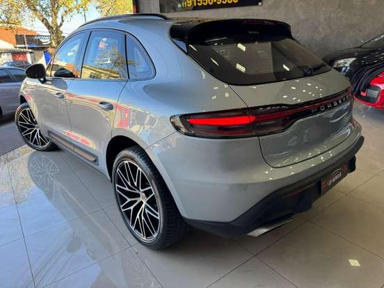 PORSCHE-MACAN-2023