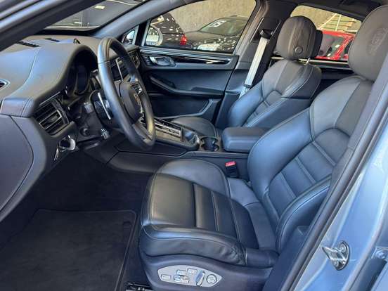 PORSCHE-MACAN-2023
