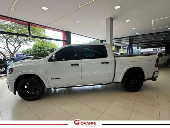 RAM-1500-3.0 HURRICANE 6 BITURBO GASOLINA LARAMIE NIGHT EDITION CD 4X4 AUTOMÁTICO RAM-1500-2026