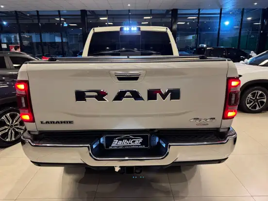 RAM-2500-6.7 I6 TURBO DIESEL LARAMIE CD 4X4 AUTOMÁTICO RAM-2500-2021
