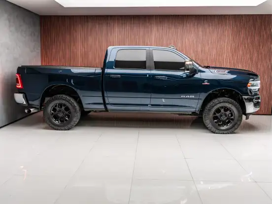 RAM-2500-6.7 I6 TURBO DIESEL LARAMIE CD 4X4 AUTOMÁTICO RAM-2500-2023
