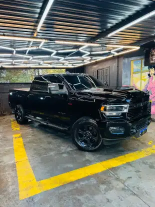 RAM-2500-6.7 I6 TURBO DIESEL LARAMIE NIGHT EDITION CD 4X4 AUTOMÁTICO RAM-2500-2024