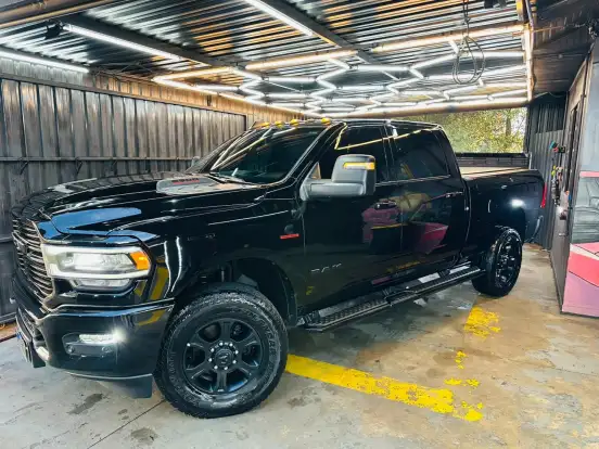 RAM-2500-6.7 I6 TURBO DIESEL LARAMIE NIGHT EDITION CD 4X4 AUTOMÁTICO RAM-2500-2024