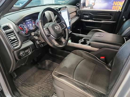 RAM-3500-6.7 I6 TURBO DIESEL LARAMIE NIGHT EDITION CD 4X4 AUTOMÁTICO RAM-3500-2022