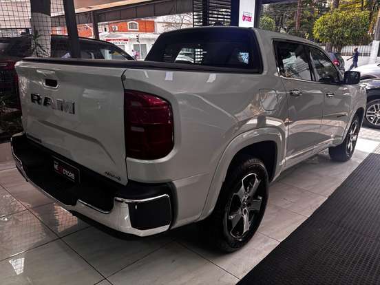 RAM-RAMPAGE-2.2 TURBO DIESEL LARAMIE 4X4 AUTOMÁTICO RAM-RAMPAGE-2025
