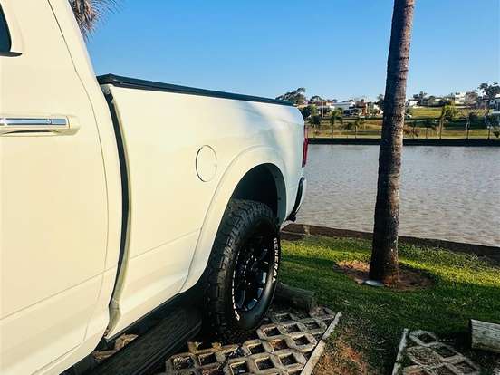 RAM-3500-6.7 I6 TURBO DIESEL LARAMIE CD 4X4 AUTOMÁTICO RAM-3500-2022