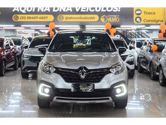 RENAULT-CAPTUR-2021