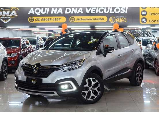 RENAULT-CAPTUR-2021