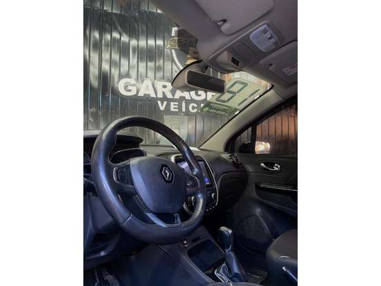 RENAULT-CAPTUR-2017