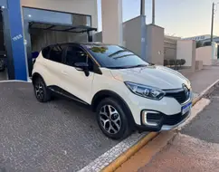 RENAULT CAPTUR 1.6 16V SCE FLEX LIFE X-TRONIC RENAULT CAPTUR 1.6 16V SCE FLEX LIFE X-TRONIC