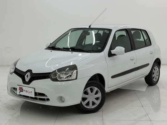 RENAULT-CLIO-2015