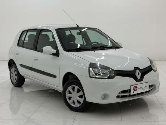 RENAULT-CLIO-2015