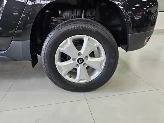 RENAULT-DUSTER-2025