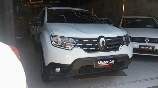 RENAULT-DUSTER-2023