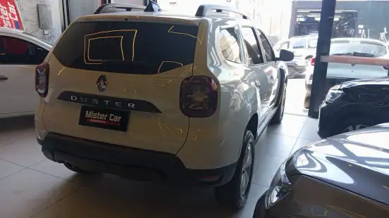 RENAULT-DUSTER-2023