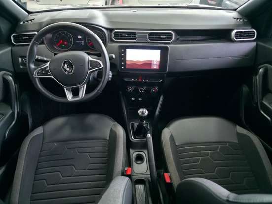 RENAULT-DUSTER-2023