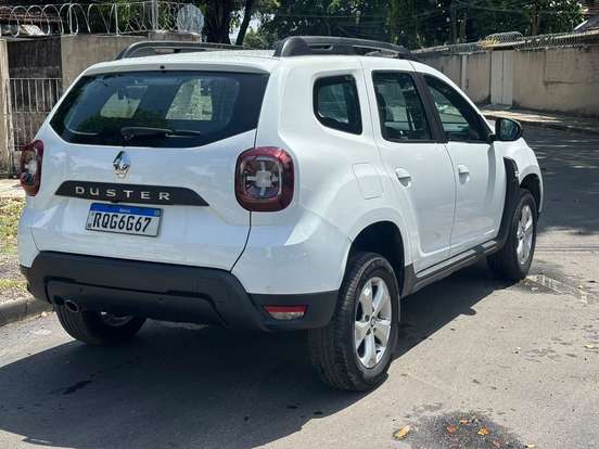 RENAULT-DUSTER-2023