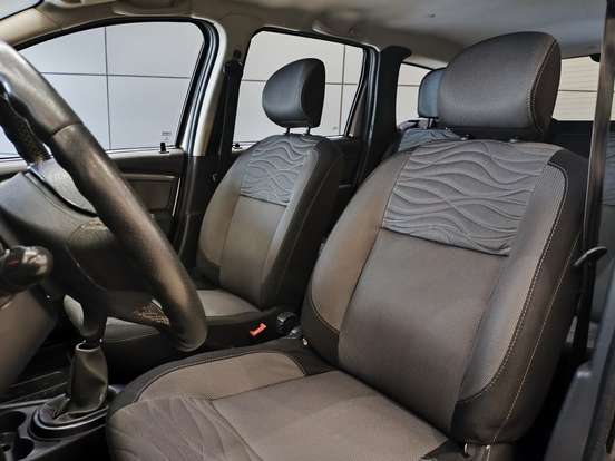 RENAULT-DUSTER-2012