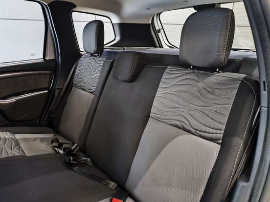 RENAULT-DUSTER-2012